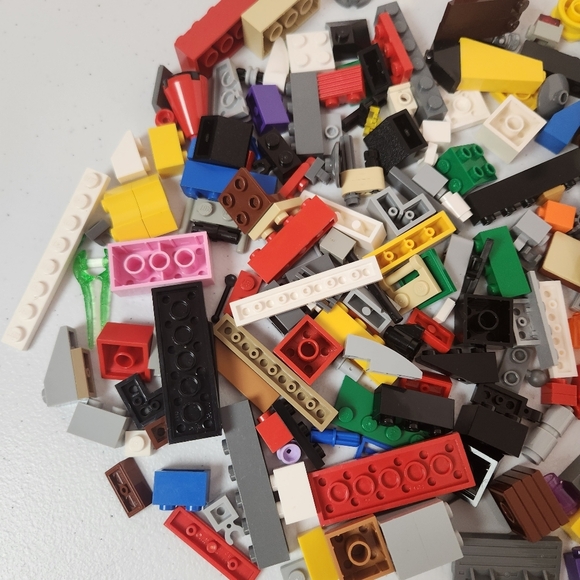 Lego Lot Of Loose Pieces Parts Blocks Minifig Minifigures Shark - Picture 5 of 10